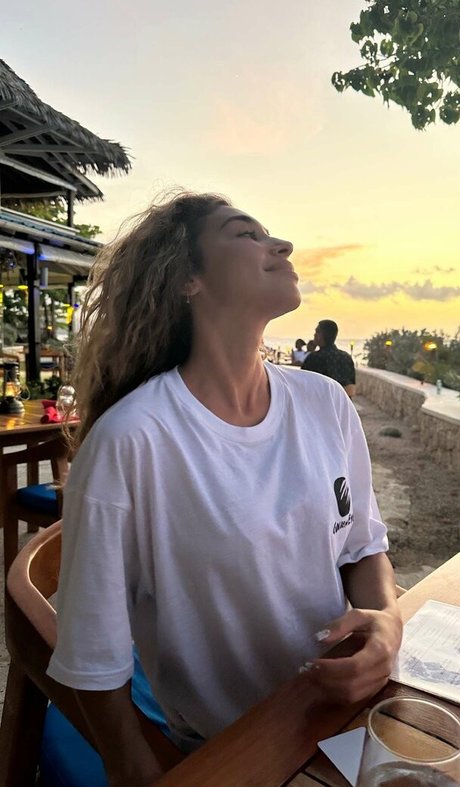 große titten college onlyfans kunst erwachsene bild