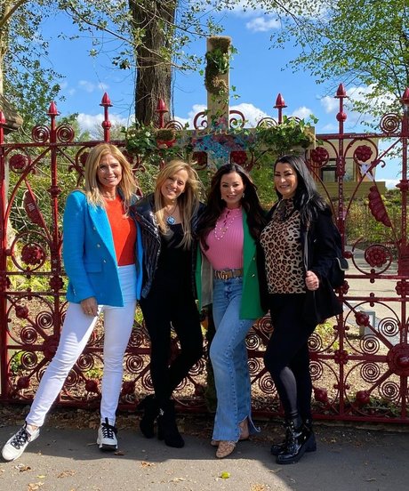 enge onlyfans freie schöne galerien