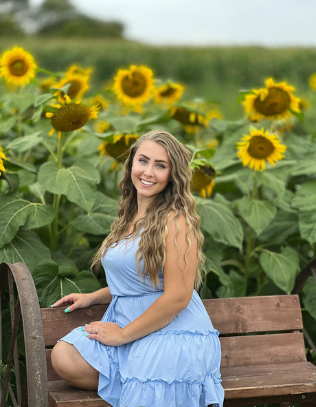 sportliche blonde onlyfans erotische schöne bilder