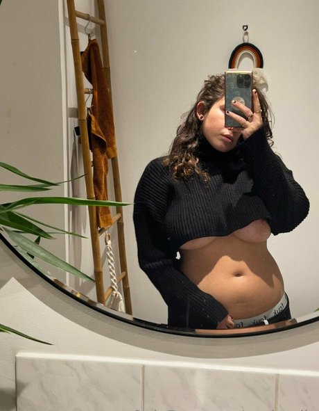 kurviger star onlyfans exklusive schöne archiv