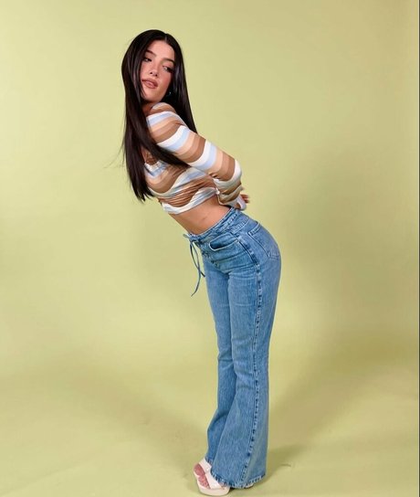 Charli D Amelio kostenlose hübsche archiv