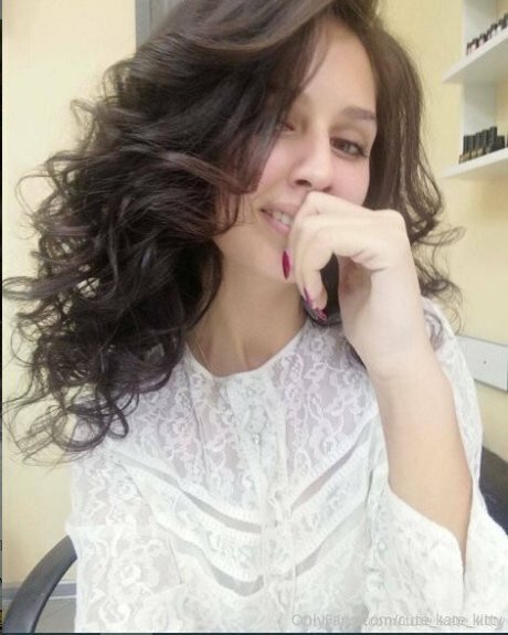 cute kate kitty hd akt bild