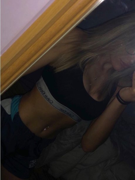 Caitlin Beevers erotische akt foto