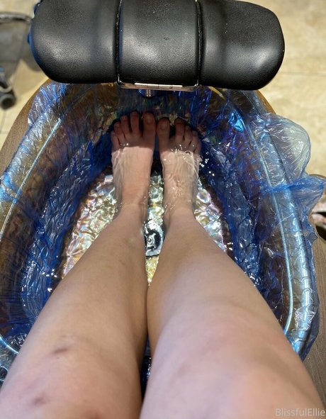 zierliche asiatische onlyfans nackt exklusive bild