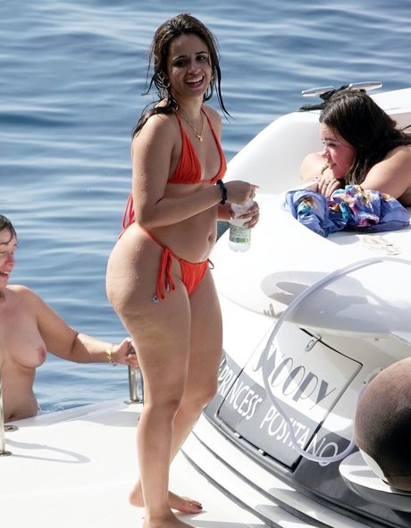 dünne blonde onlyfans freie sexy bild