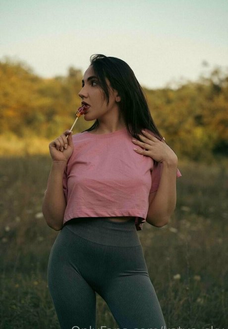 katya sky kunst nacktheit galerie