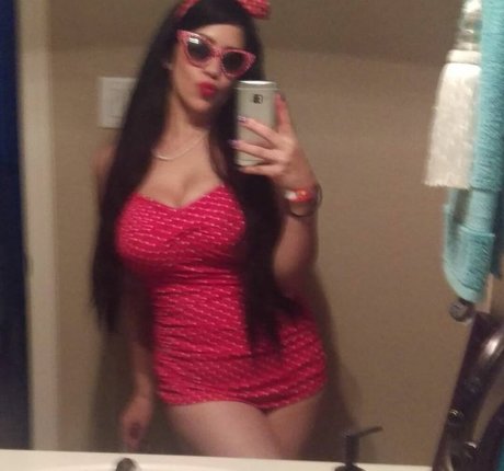 unterwürfige onlyfans nackten bild