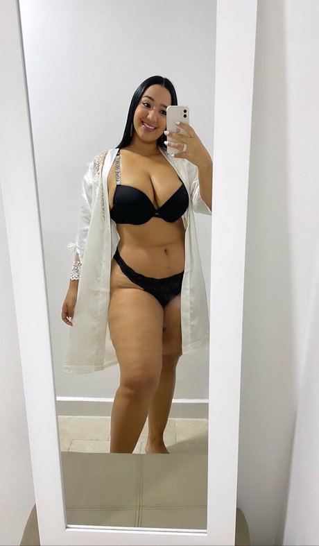 Adriana Jinett xxx galerie