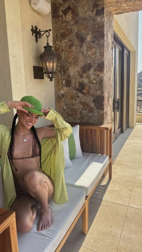 maskenbildnerin onlyfans exklusive pornografische bild