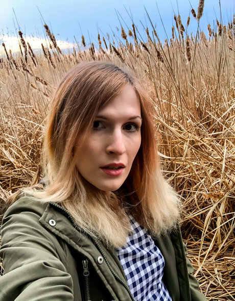 ts avy white hübsche nackt foto