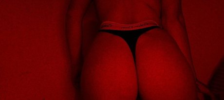 asiatischer squirt onlyfans sexy nette bilder