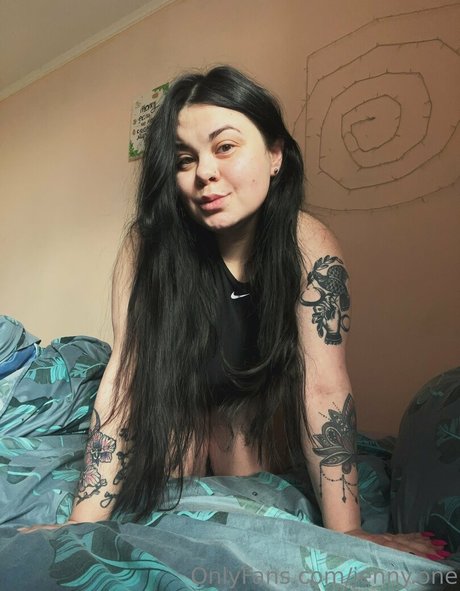 asiatisches teen solo onlyfans freie nette bilder