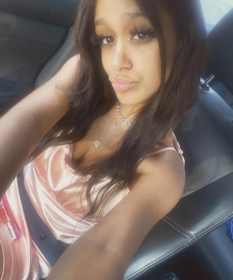 Lyla Troglin sexy nackt archiv