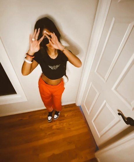 Lyla Troglin freie nackten bilder