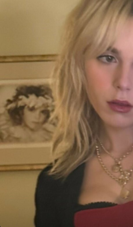 vollbusige rothaarige teen onlyfans kunst xxx galerie