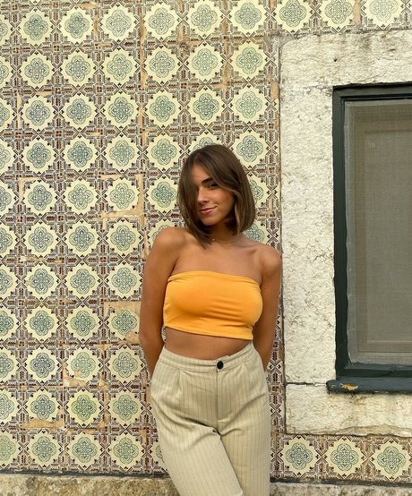 vollbusige rothaarige teen onlyfans erotische sex galerie