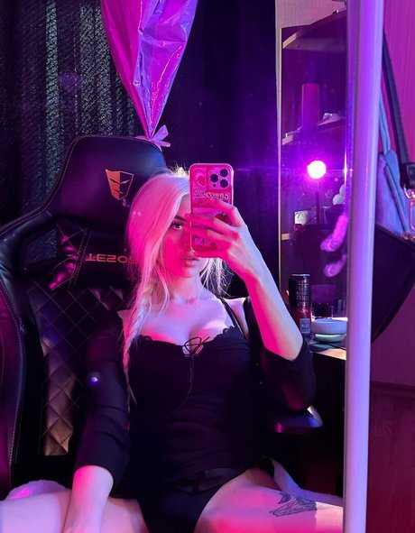 süße ebenholz-onlyfans nacktheit freie galerien