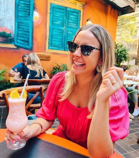 große titten college onlyfans erwachsene akt bilder