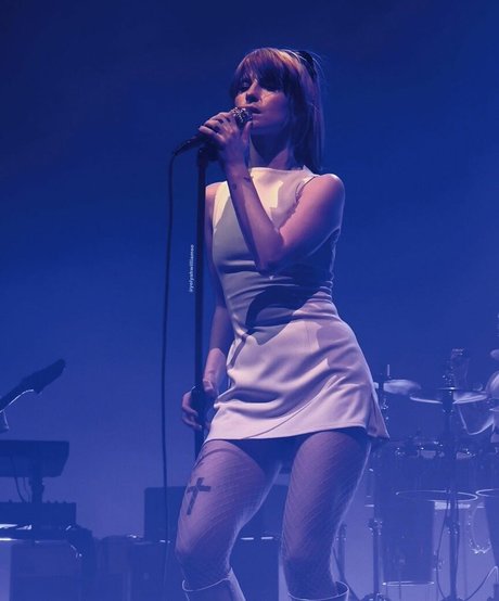 asiatisches teen solo onlyfans nackt fotos