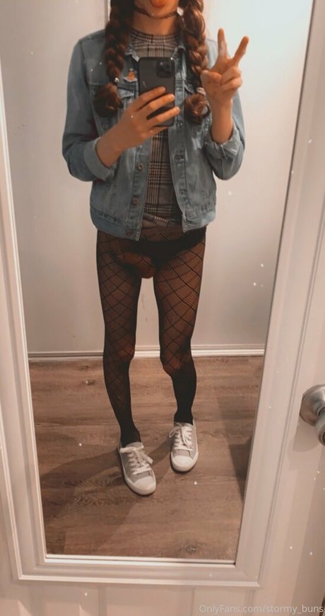 Stormy buns nackte pornostar bild