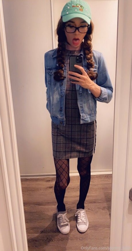 Stormy buns porno sexy galerie