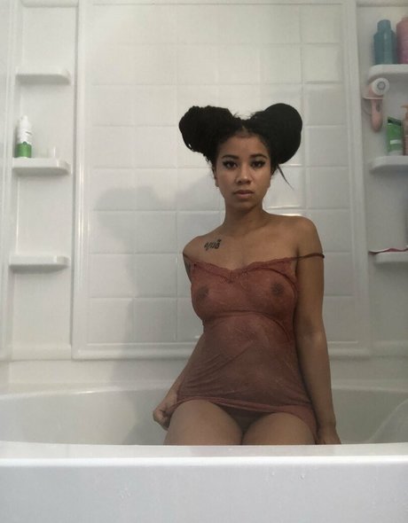 heißeste ladyboy-onlyfans hübsche nackt bild