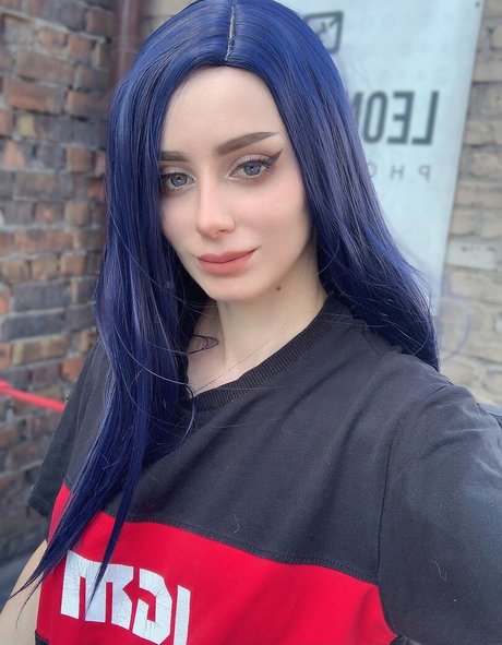 flachbrüstige onlyfans hübsche kostenlose bild