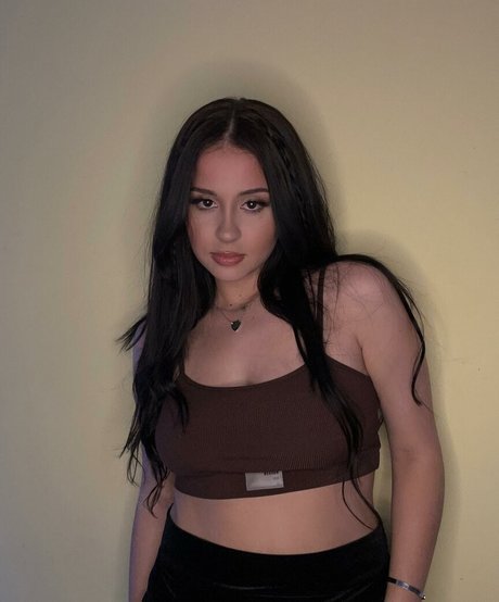 Stef Solari sexy top bild