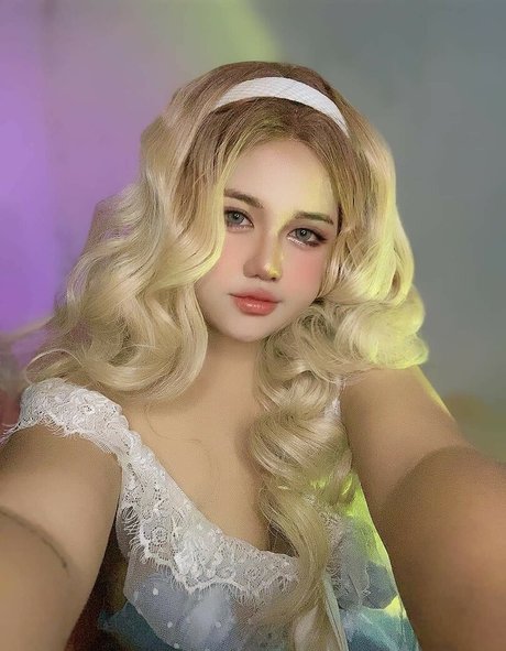 Charlotte LinLin model nackten bild