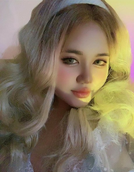 Charlotte LinLin nacktheit erotische bilder