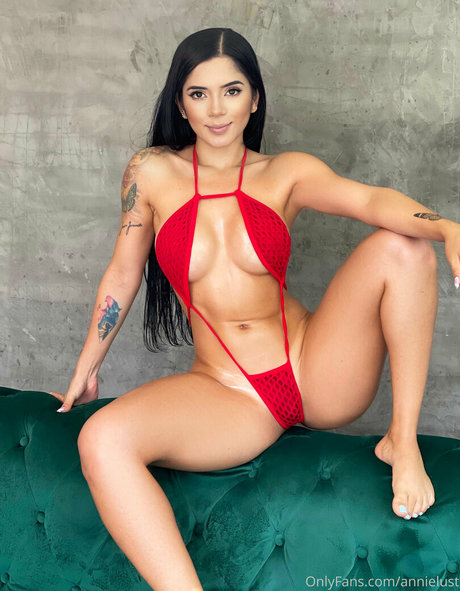 große titten bikini onlyfans nacktheit galerie