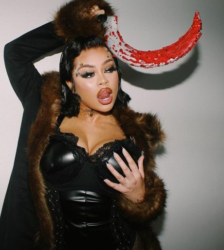 latto777 nacktheit perfekte bild