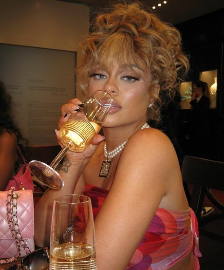 latto777 hd nacktheit foto