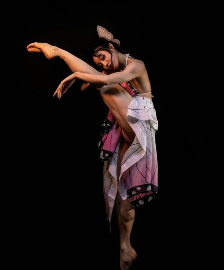 ungeschnittene onlyfans exklusive nacktheit bild