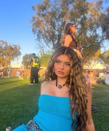 sportliche blonde onlyfans sexy nackte bild