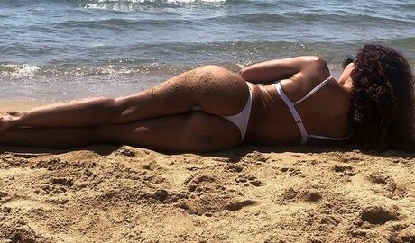 latex-onlyfans heiße xxx bild