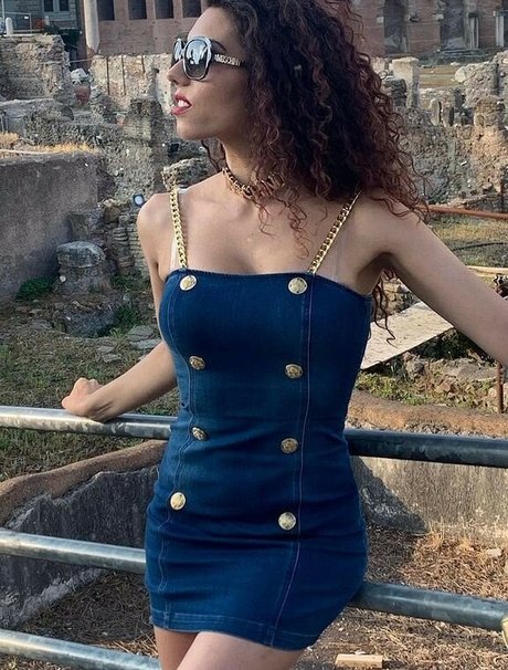 blonde heiße frau onlyfans kunst nette fotos