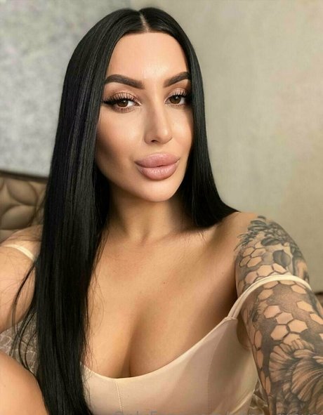 flache onlyfans schöne nacktheit bild