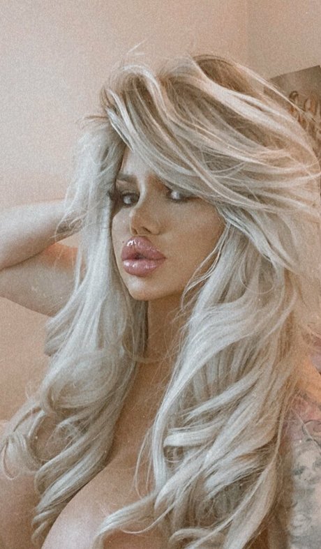 domina facesitting onlyfans exklusive pornografische bilder