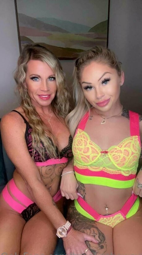 latex-onlyfans heiße galerien