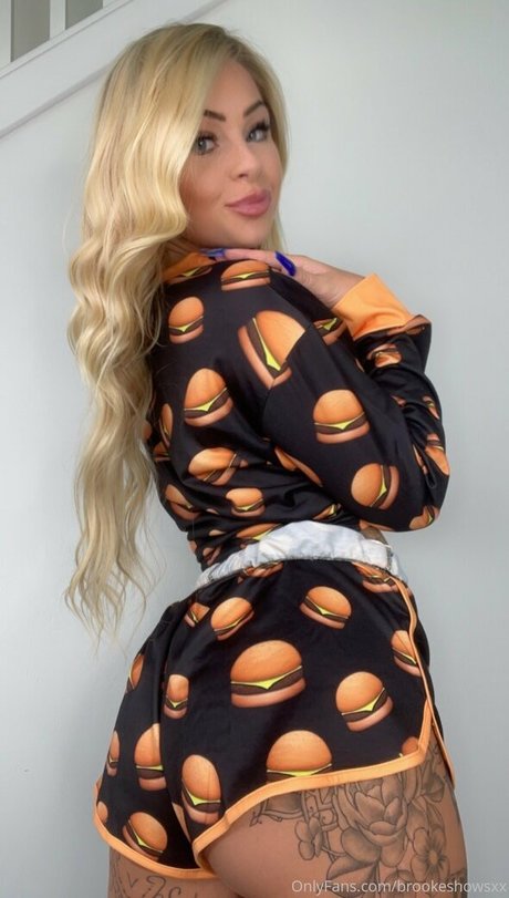 brookeshowsxx hd nackte galerie