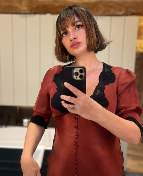 Gizzi Erskine schöne sex foto