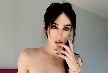 asiatischer squirt onlyfans perfekte nackt fotos