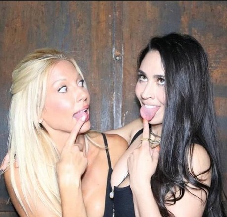 Cassie Steele xxx erwachsene archiv