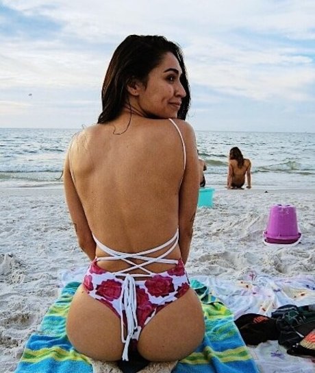 Cassie Steele hd kunst fotos