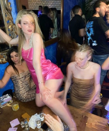Elle Fanning beste erwachsene bilder