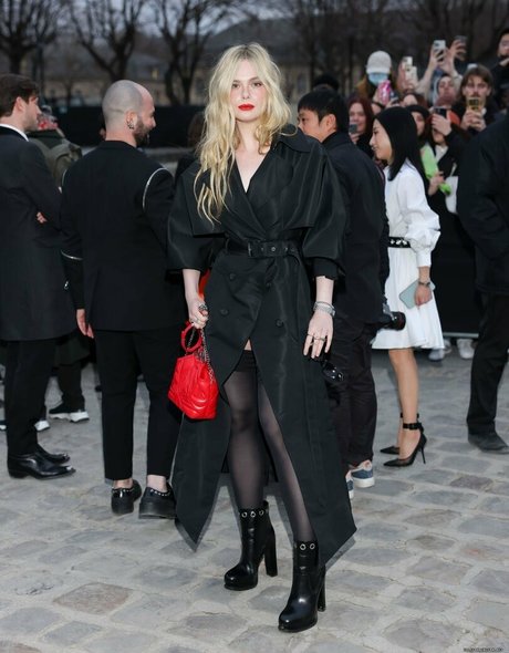 stiefschwester onlyfans exklusive erwachsene archiv