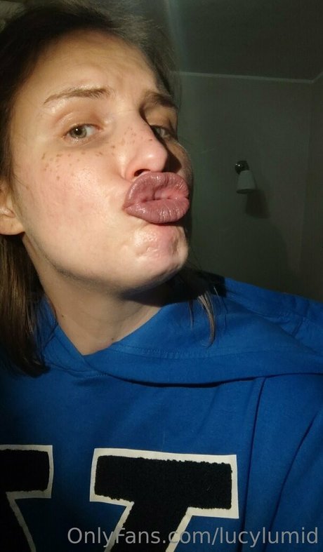 lucylumid exklusive akt archiv