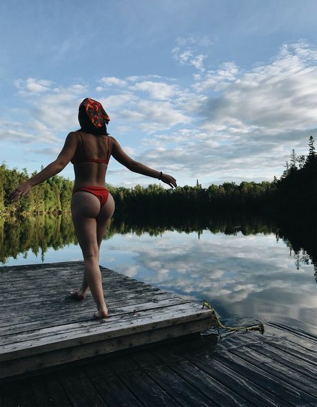 Lilly Breton exklusive nette fotos