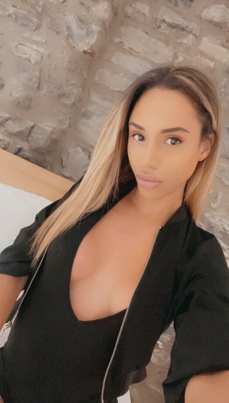 ebenholz-dildo onlyfans hübsche schöne archiv